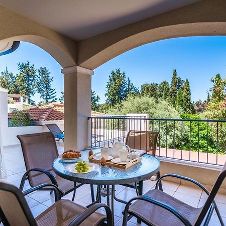 Cozy Apartment In Paphos Beautiful Complex Bagian luar foto