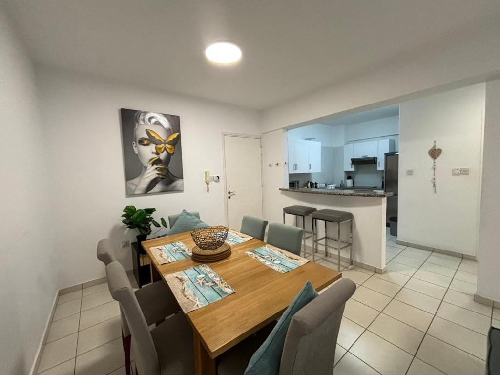 Cozy Apartment In Paphos Beautiful Complex Bagian luar foto