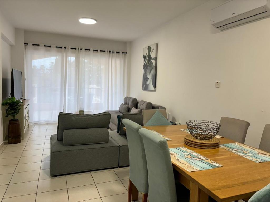 Cozy Apartment In Paphos Beautiful Complex Bagian luar foto