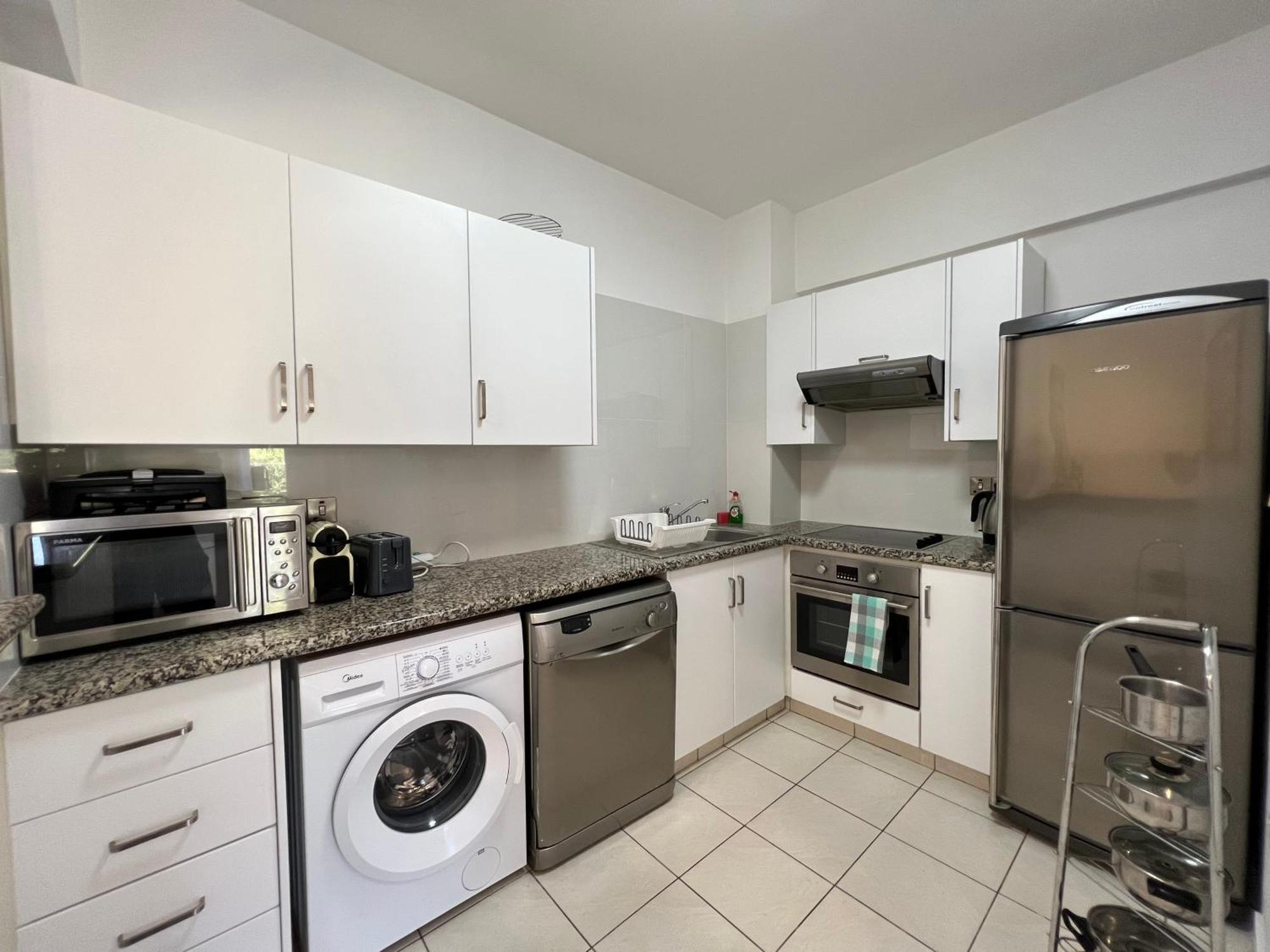 Cozy Apartment In Paphos Beautiful Complex Bagian luar foto